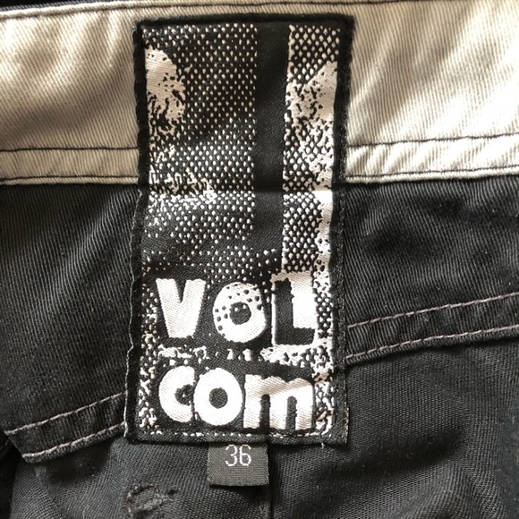 Volcom chino - Picture 3 of 3